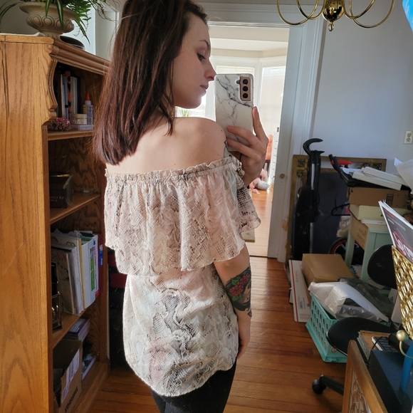 WHBM OTS Snake Print Shirt - Picture 2 of 3